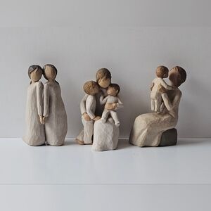 Willow Tree Lot by Susan Lordi includes "Grandmother", "Quietly", & "Two Alike"